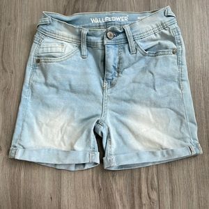 Wallflower Junior Jean shorts size 0